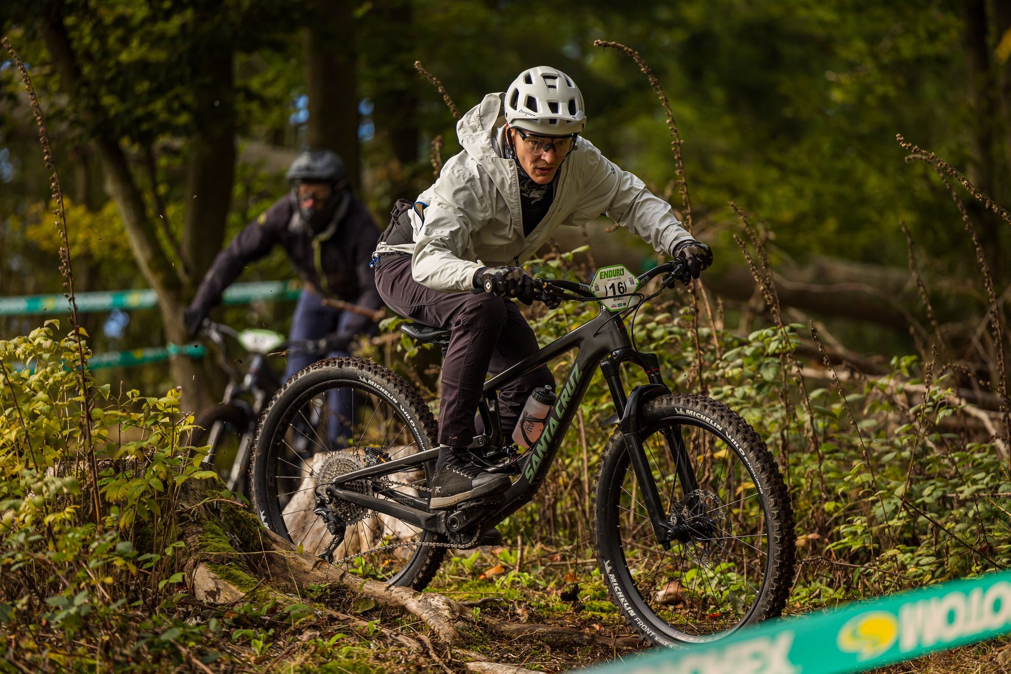 MTB Spitzkehren fahren: Die ultimative Fahrtechnik für enge Kehren