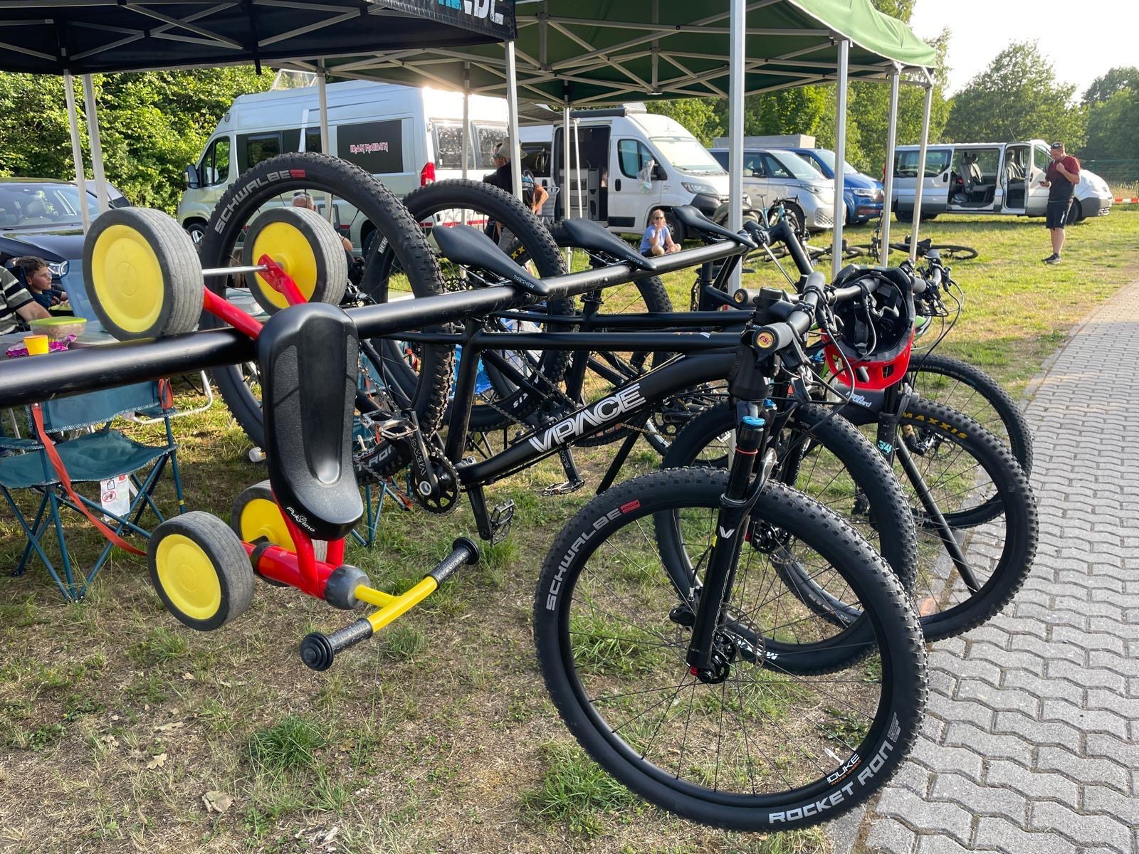MTB-Rennen im Saarland: Action, Trails und die Faszination des Wettbewerbs